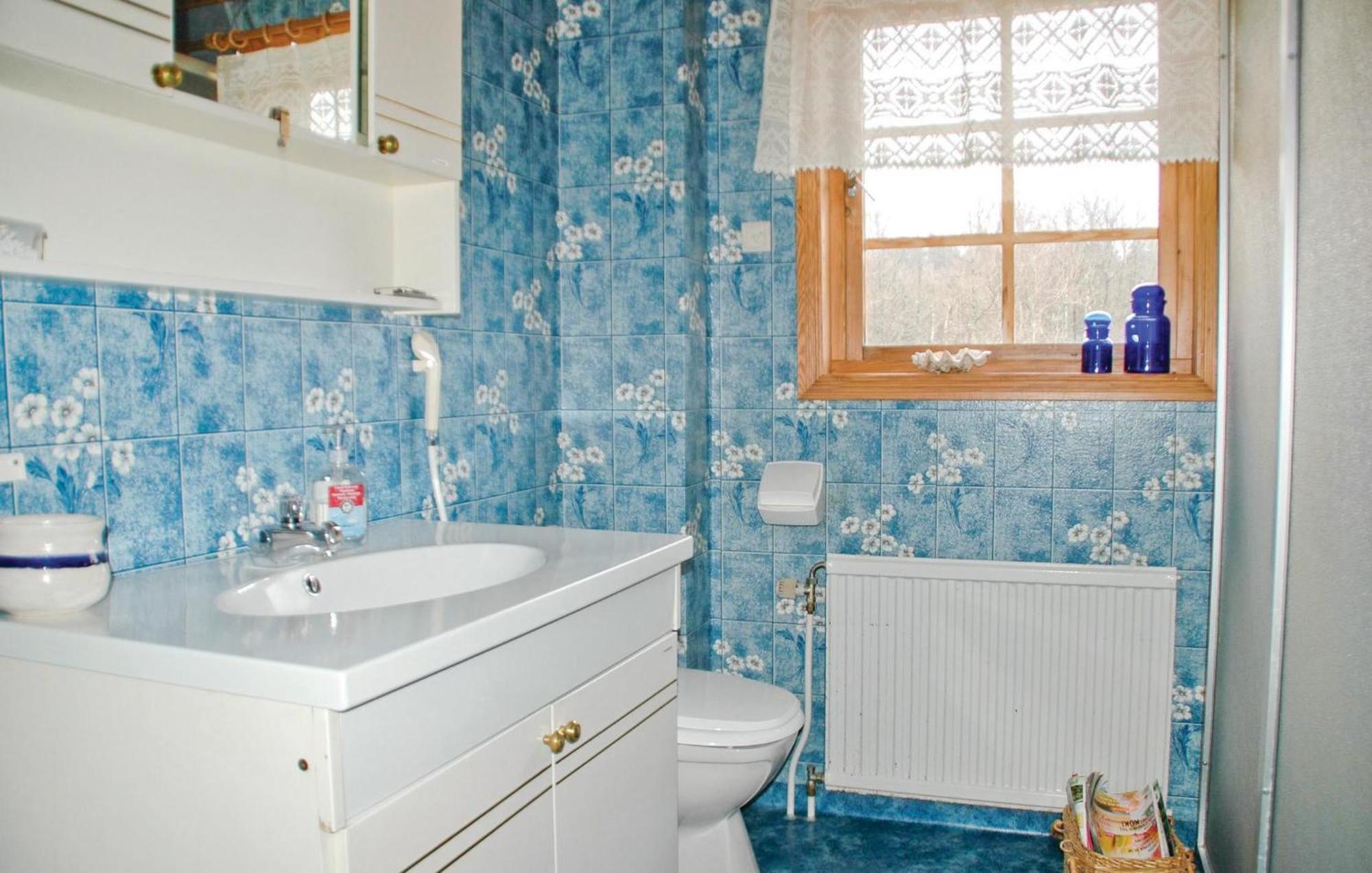 Cozy Home In Uddevalla With Wifi Häljebol Dış mekan fotoğraf