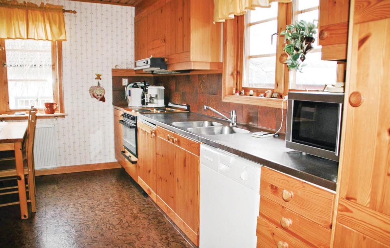 Cozy Home In Uddevalla With Wifi Häljebol Dış mekan fotoğraf